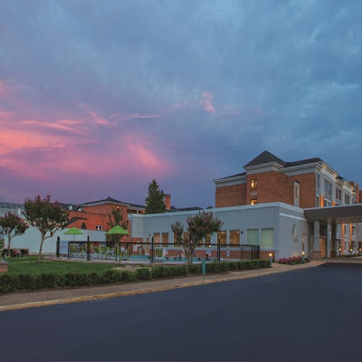 Nightlife La Quinta Inn & Suites by Wyndham Williamsburg Historic Area in Williamsburg VA