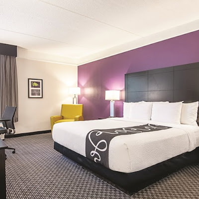 La Quinta Inn & Suites by Wyndham Boston-Andover