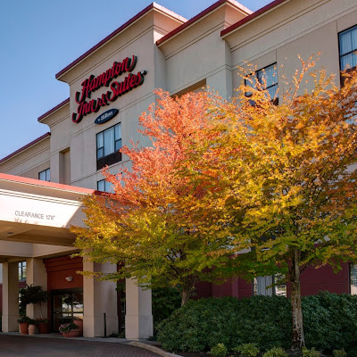 Nightlife Hampton Inn & Suites by Hilton Langley-Surrey in Surrey BC