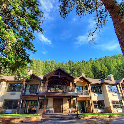 Nightlife The Inn on Fall River | Fall River Cabins in Estes Park CO