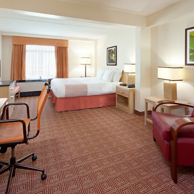 La Quinta Inn & Suites by Wyndham Garden City