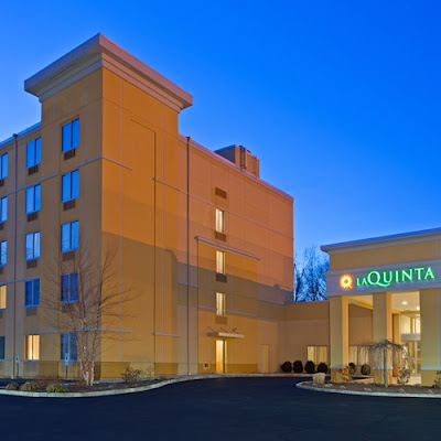 La Quinta Inn & Suites by Wyndham Danbury