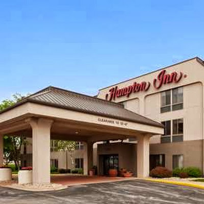 Nightlife Hampton Inn Cedar Rapids in Cedar Rapids IA