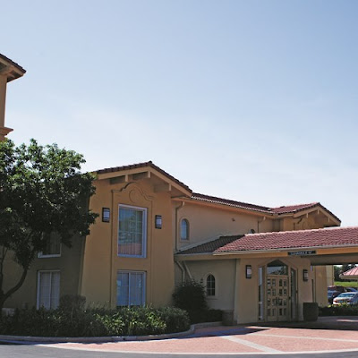 La Quinta Inn by Wyndham Kansas City Lenexa