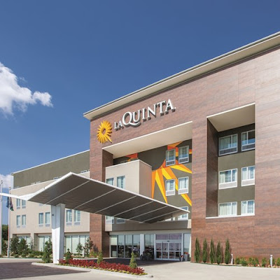 La Quinta Inn & Suites by Wyndham Tulsa Broken Arrow